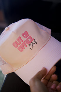 Pet Out of the Office | Studio Poespas