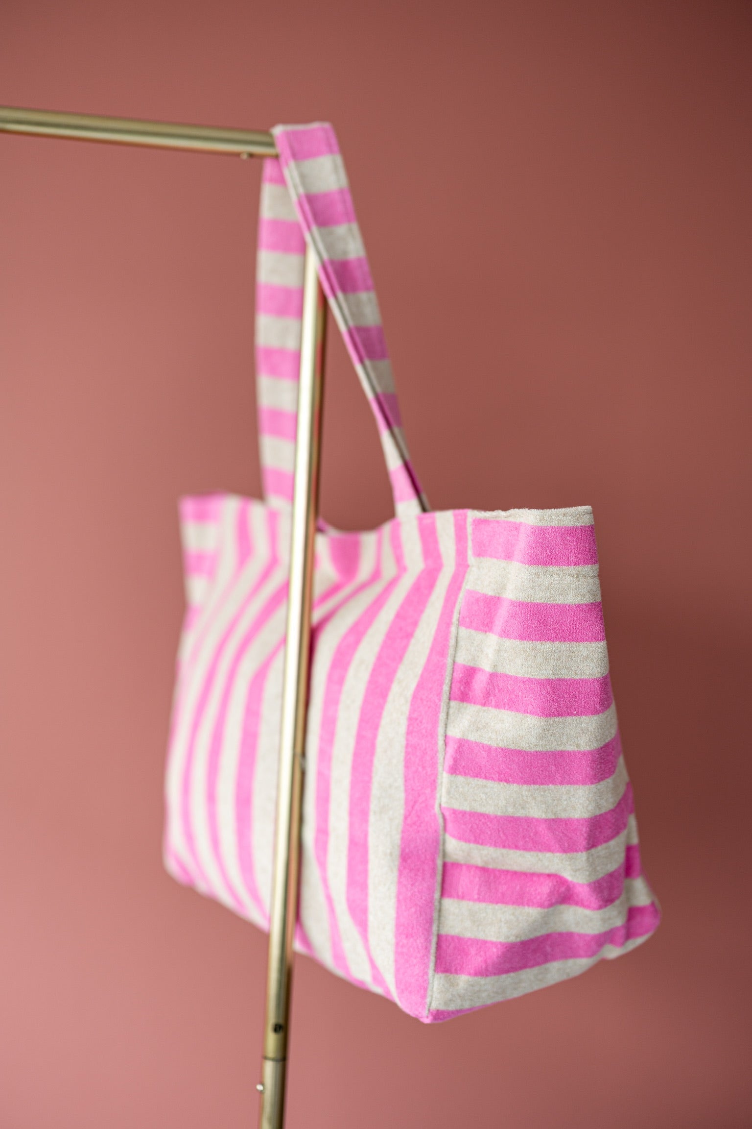 Shopper_Stripe-a-licious_Pinkgrey_Studio_Poespas2.jpg