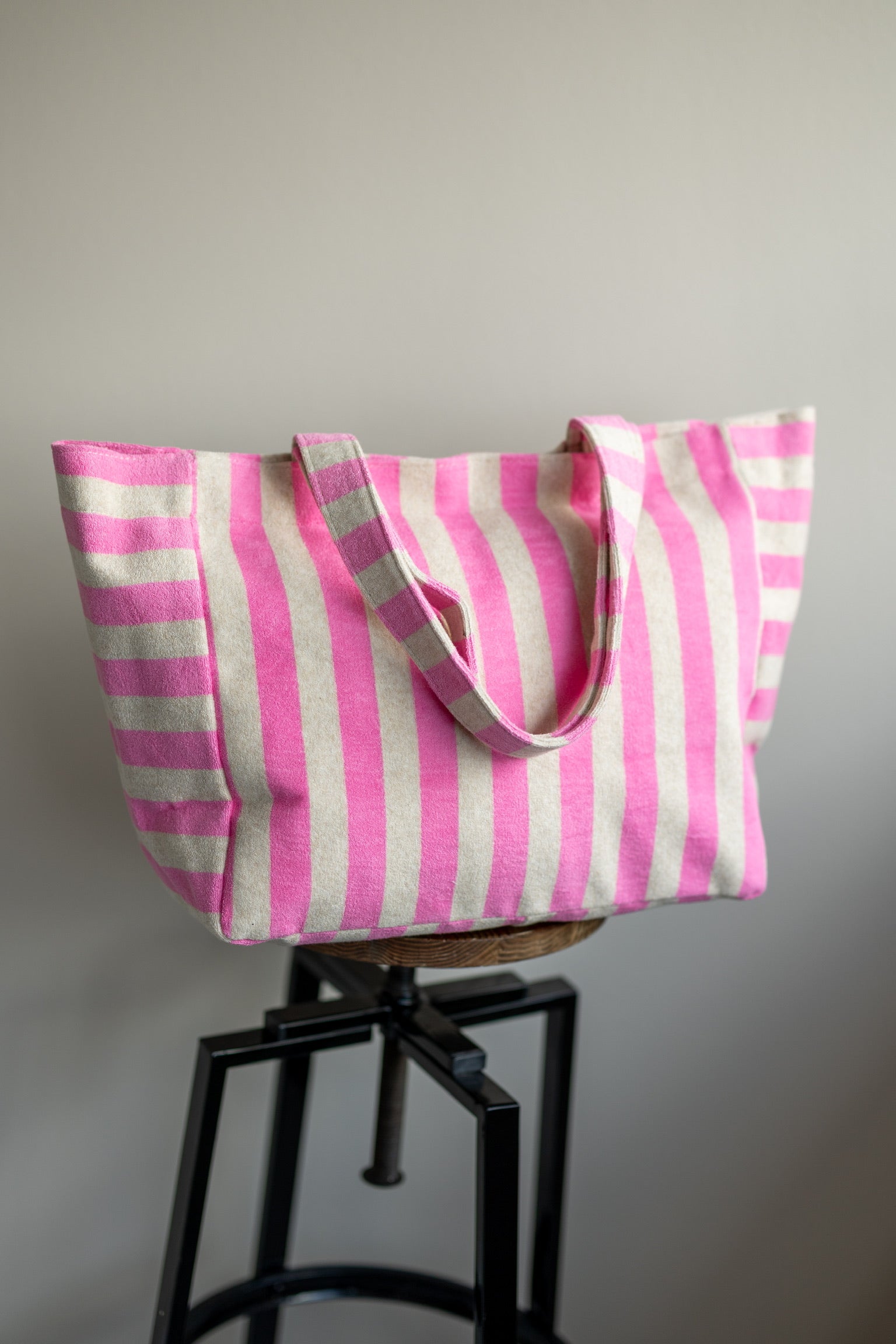 Shopper Stripe-a-licious | Pink/grey | Studio Poespas