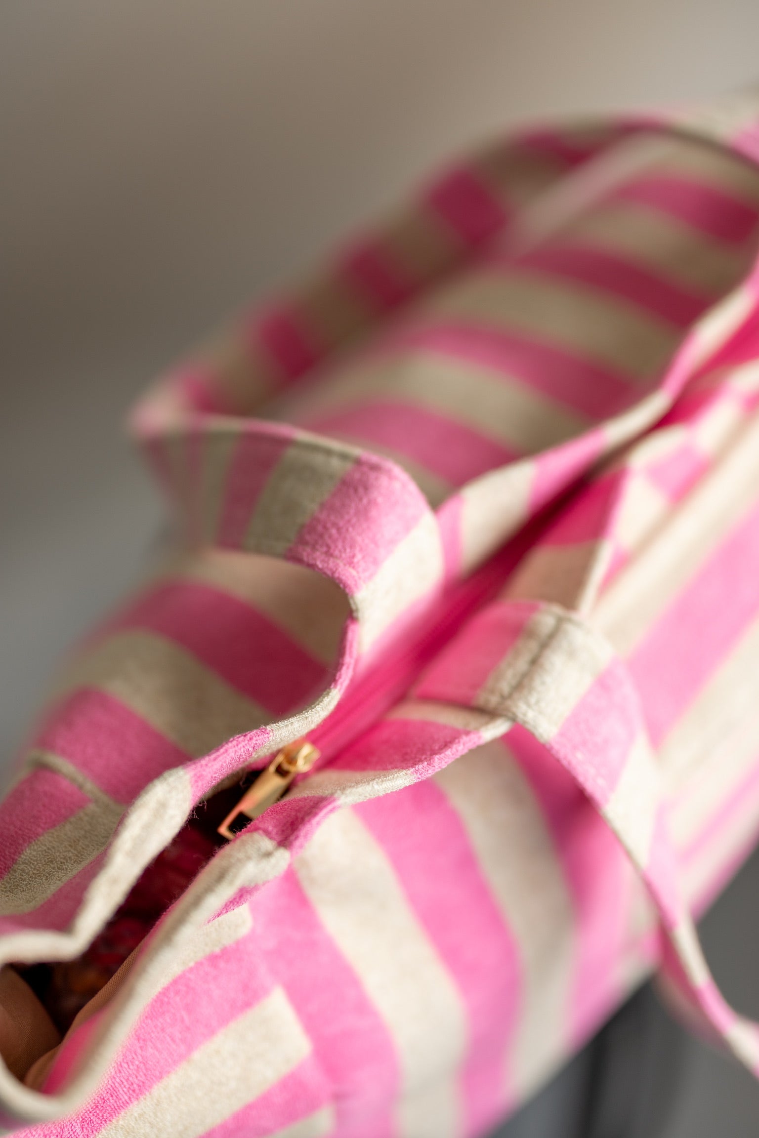 Shopper Stripe-a-licious | Pink/grey | Studio Poespas