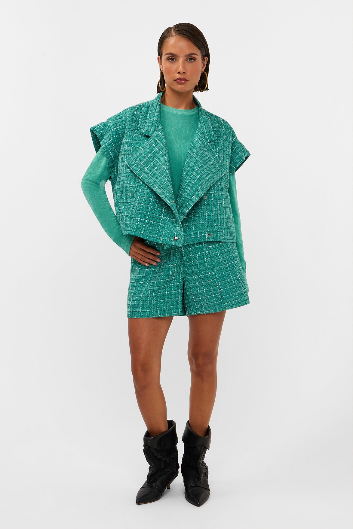 Short Glow | Green | Studio Amaya