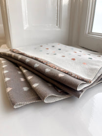 Sjaal lots of love | Studio Poespas