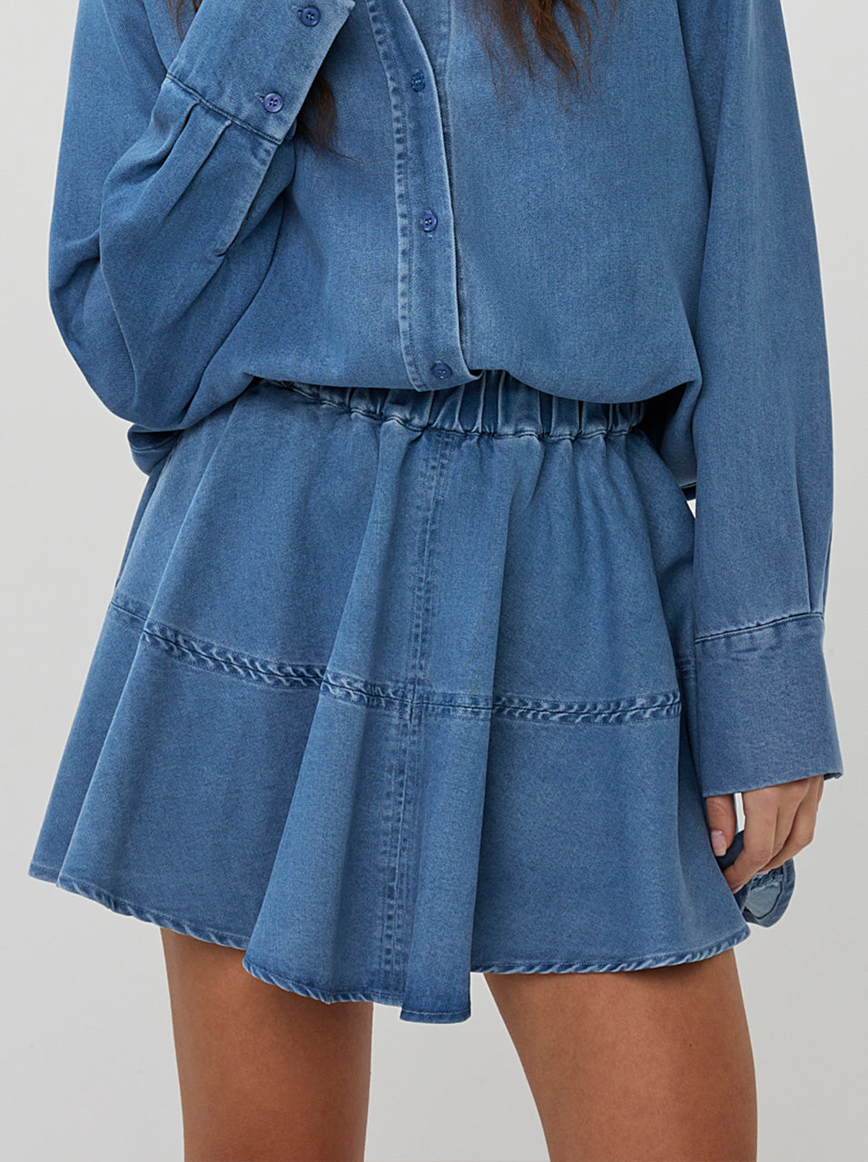 Skirt-Kaki-_-Blue-_-Studio-Amaya-main.jpg