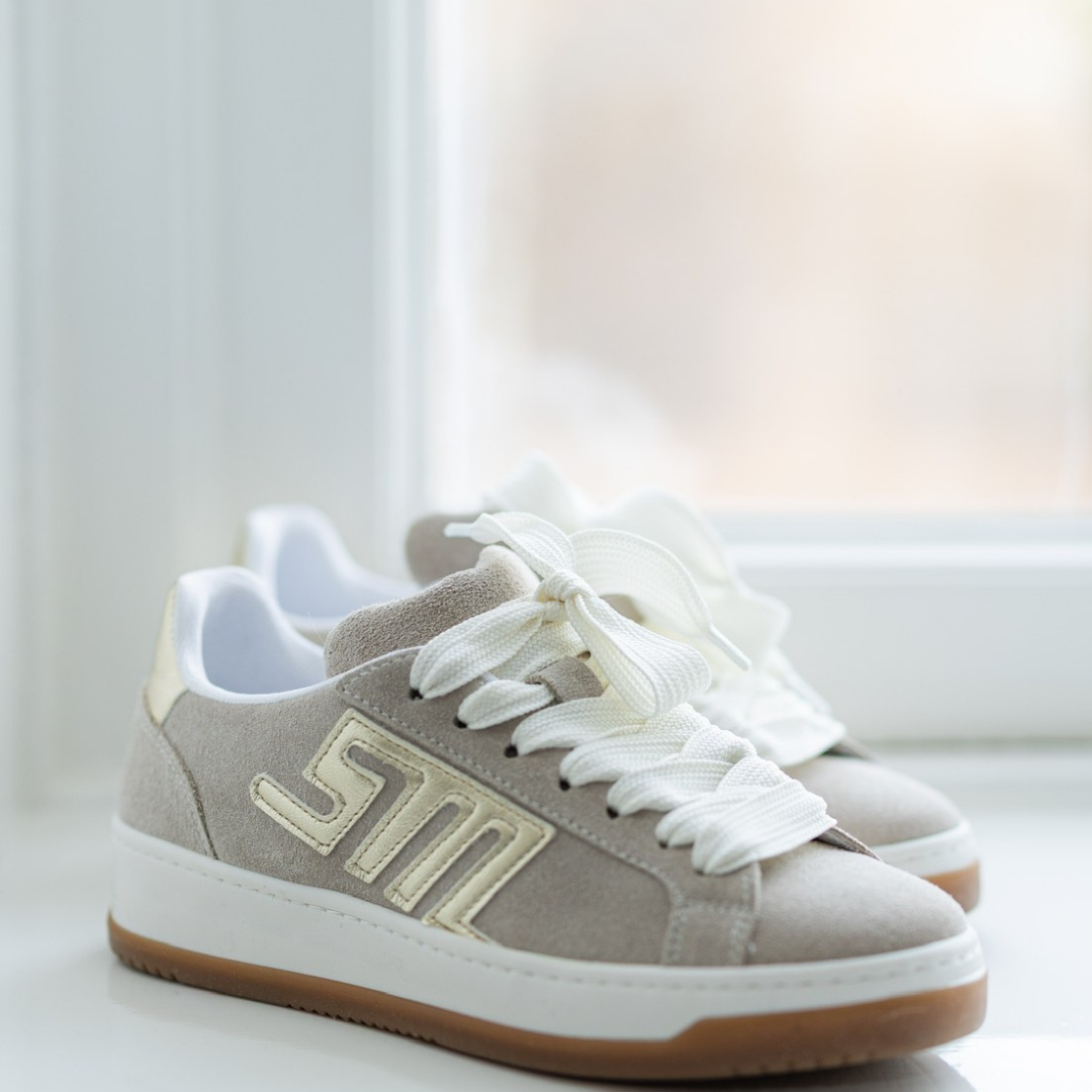 Sneaker-Alysha-_-Beige-gold-_-Steve-Madden-front.png