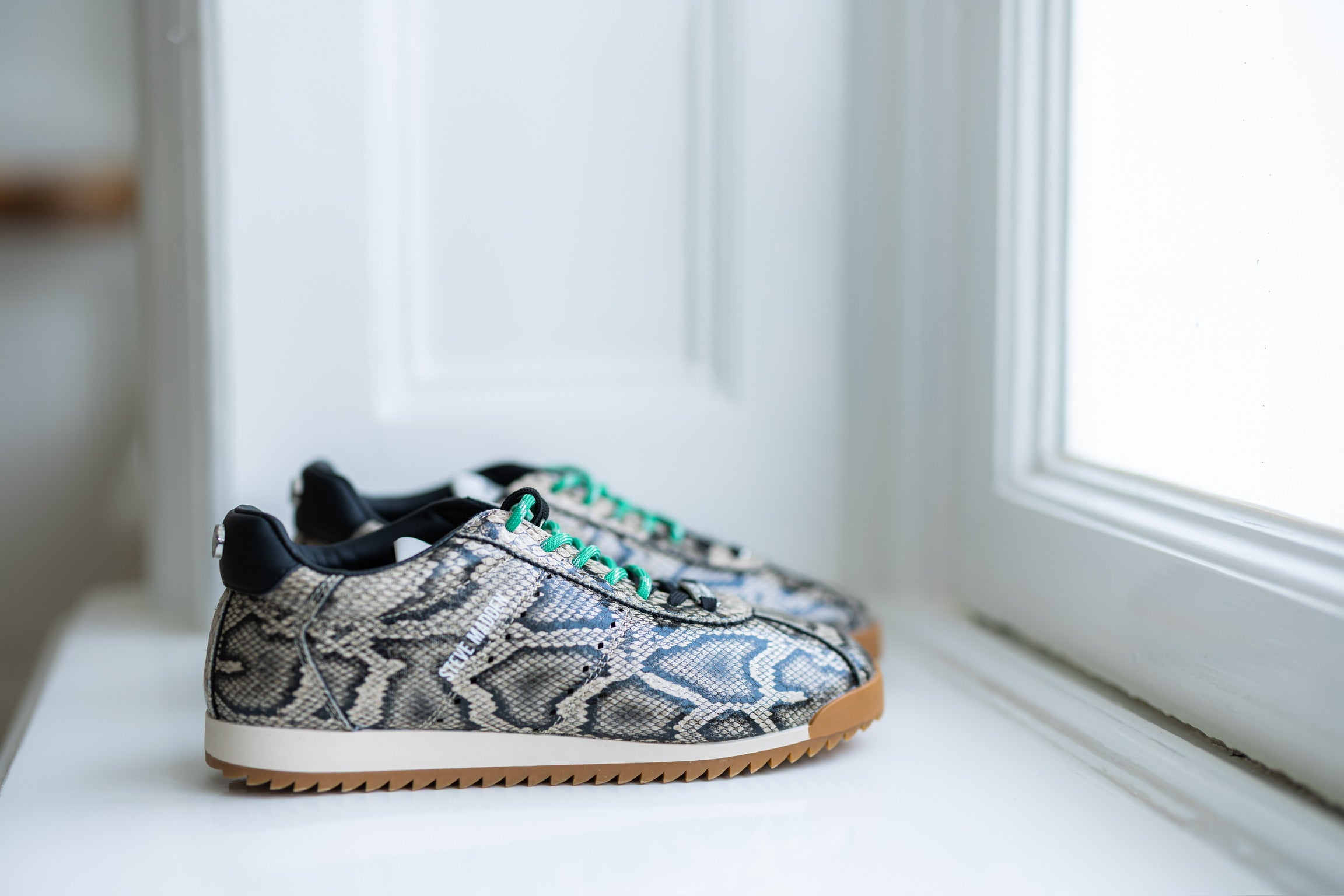 Sneaker Mirage | Beige snake | Steve Madden