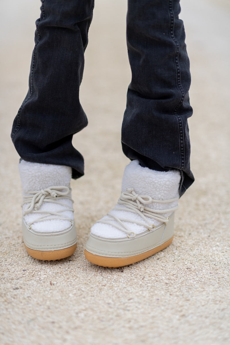 SnowbootsJotte_Off-white1.jpg
