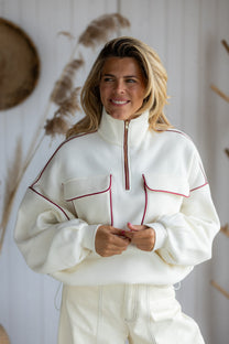 Sweat Poppy Pocket | Warm white | Studio Poespas