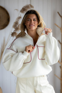 Sweat Poppy Pocket | Warm white | Studio Poespas