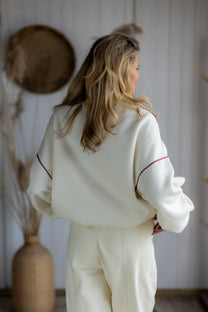 Sweat Poppy Pocket | Warm white | Studio Poespas