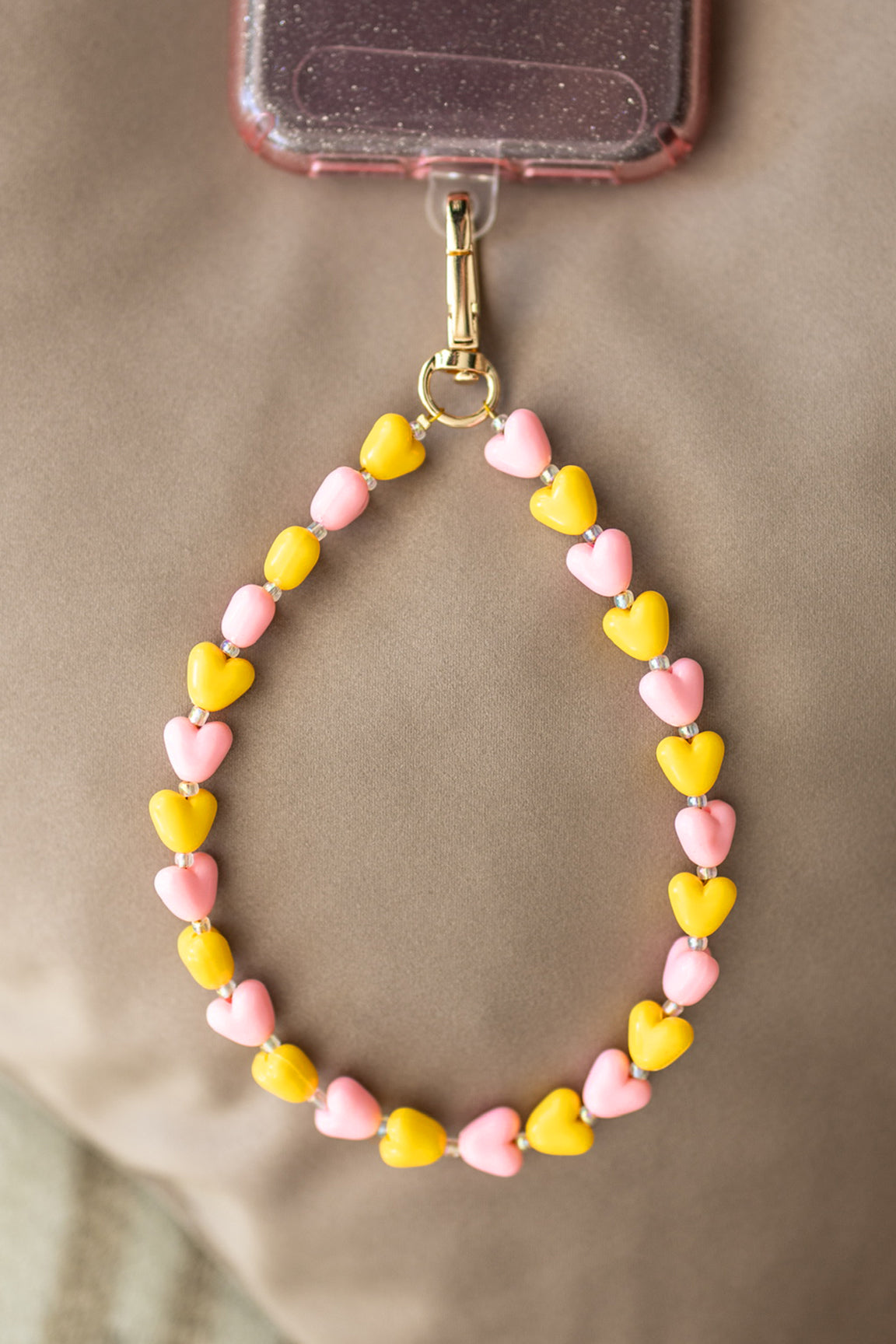 Telefoonkoord-tiny-Sugar-Hearts-_-Yellow-pink-_-Studio-Poespas-3bew.jpg
