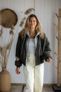 The Birdie Jacket | Army | Studio Poespas