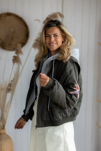 The Birdie Jacket | Army | Studio Poespas