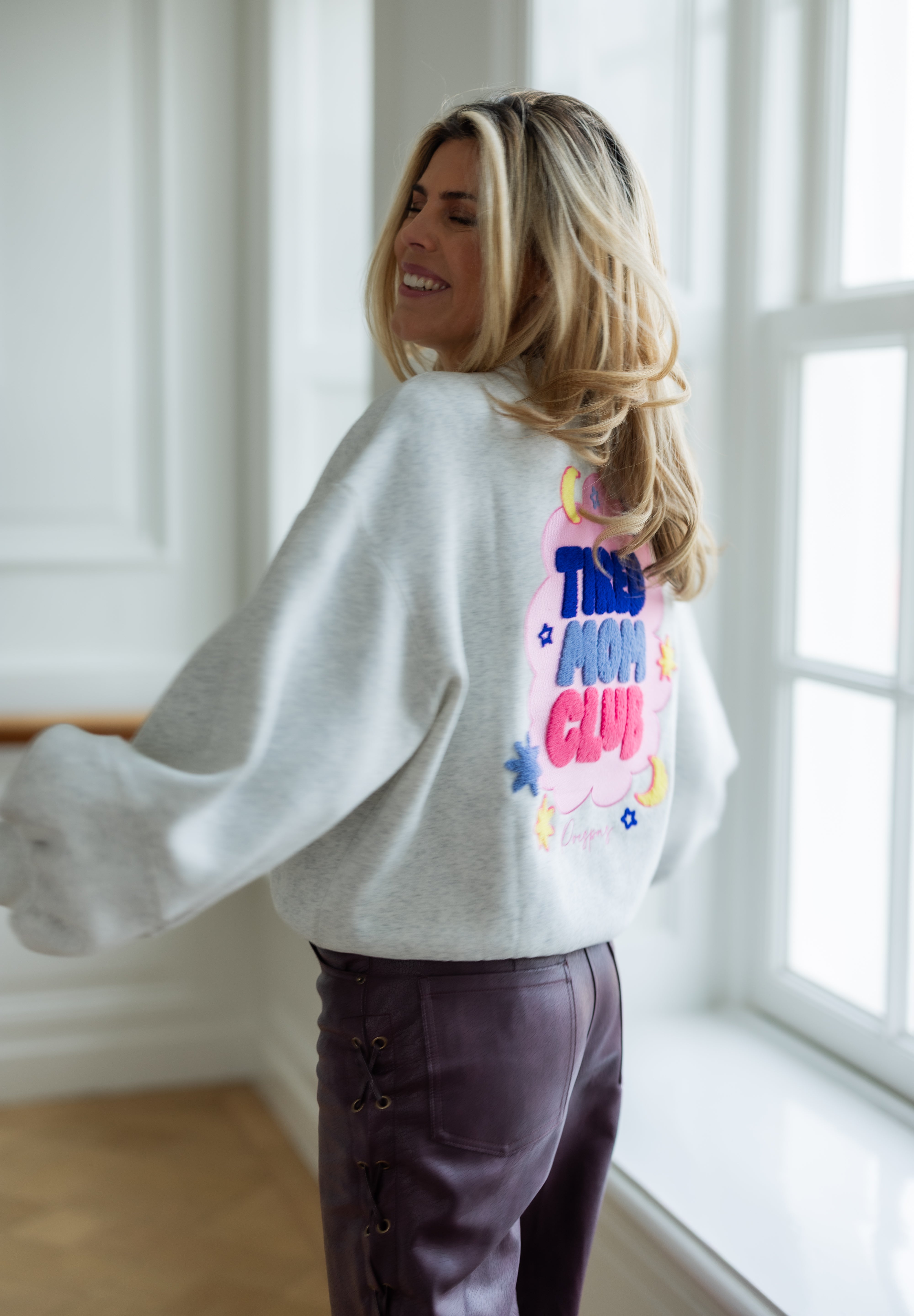 The Mom sweater | Studio Poespas