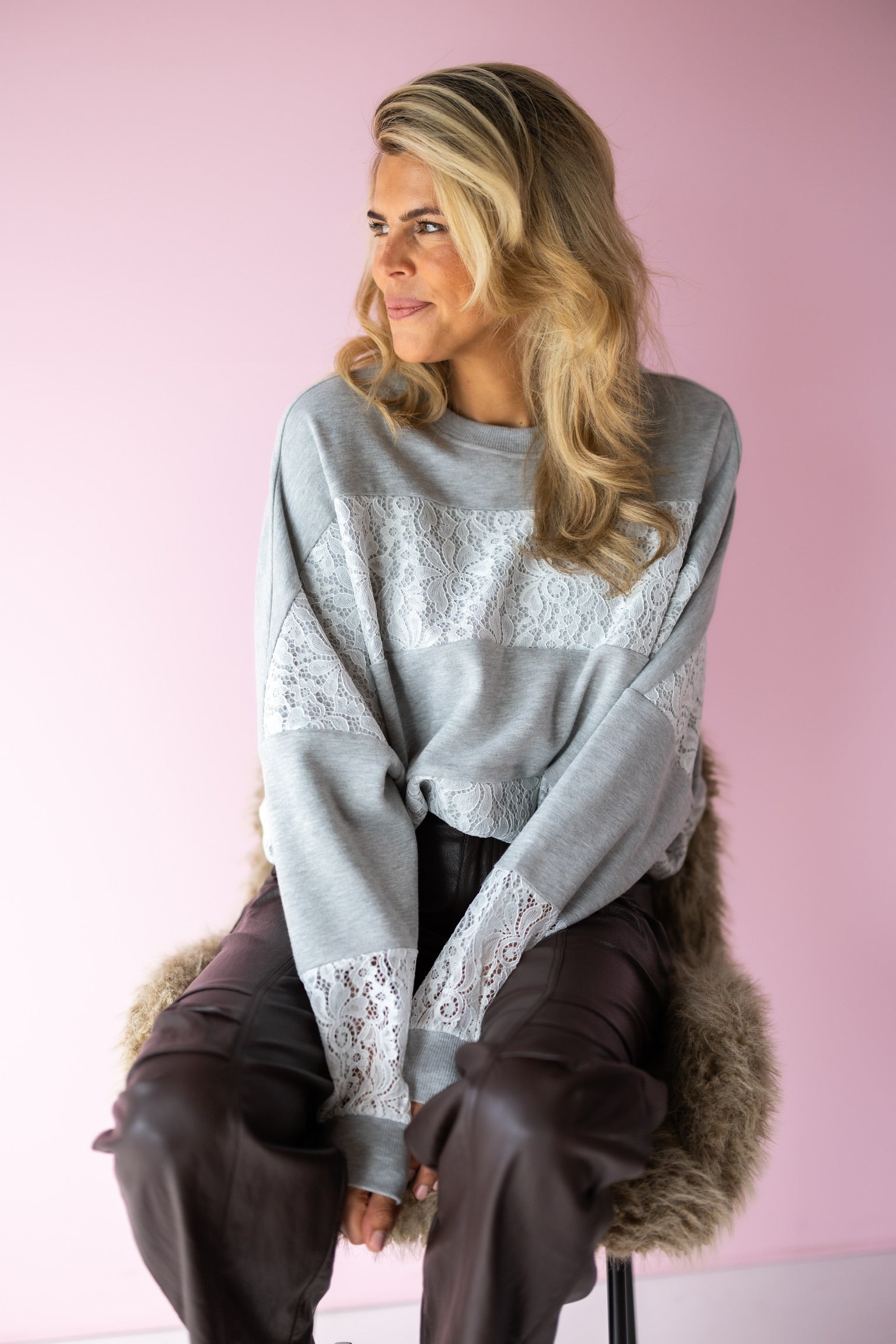 Trui Lace | Grey | Studio Amaya