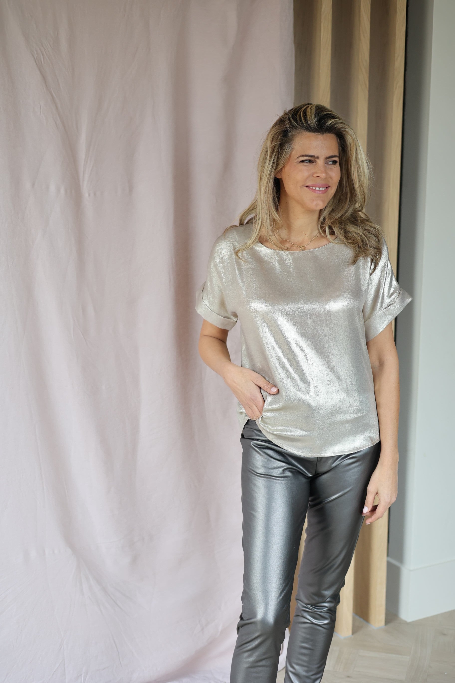 top-irene_light-gold_nukus-1