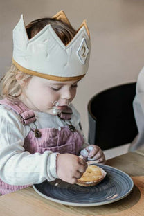 Birthday crown with numbers | Oat milk | Fabelab