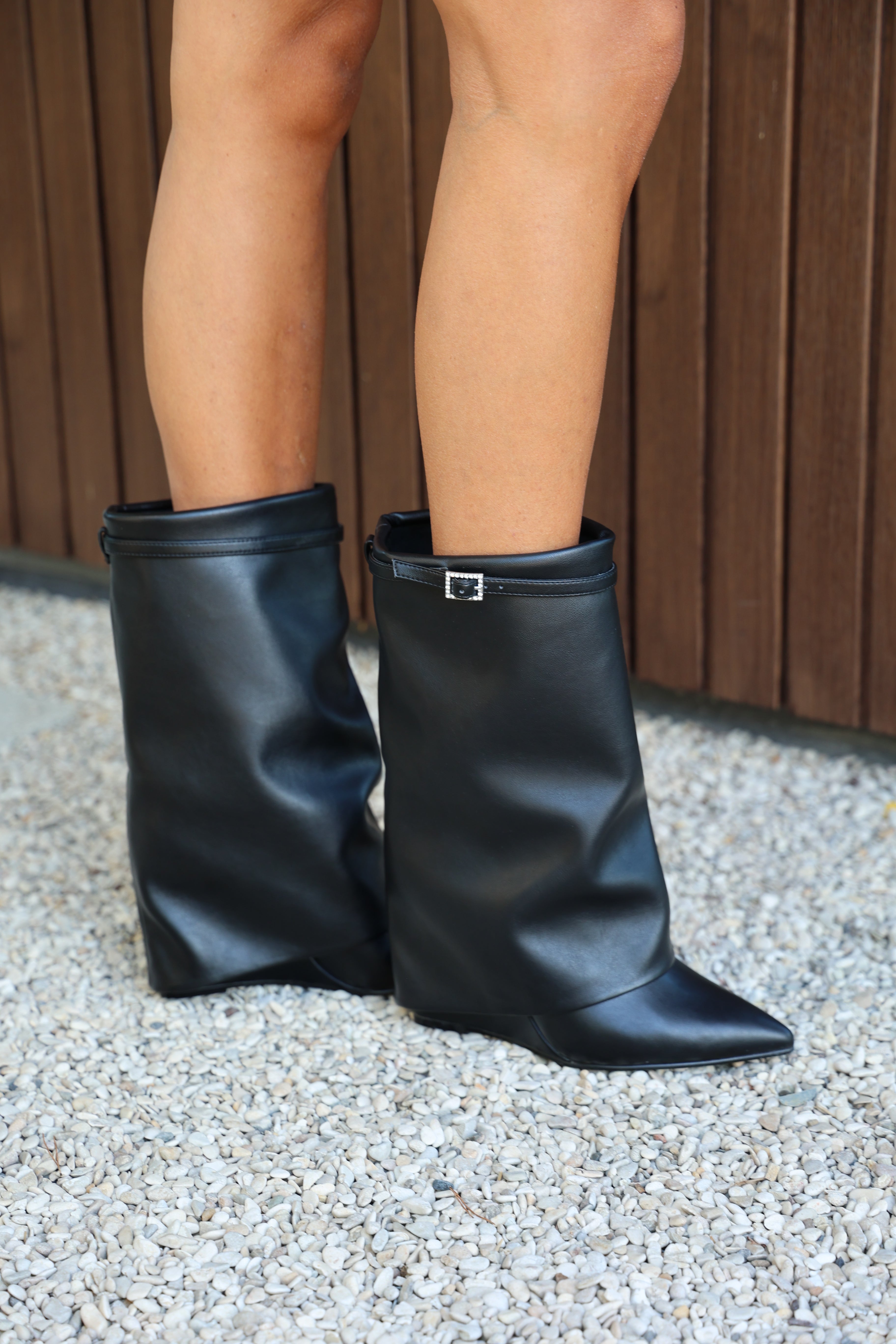 boots-shocker-black-steve-madden-8.jpg