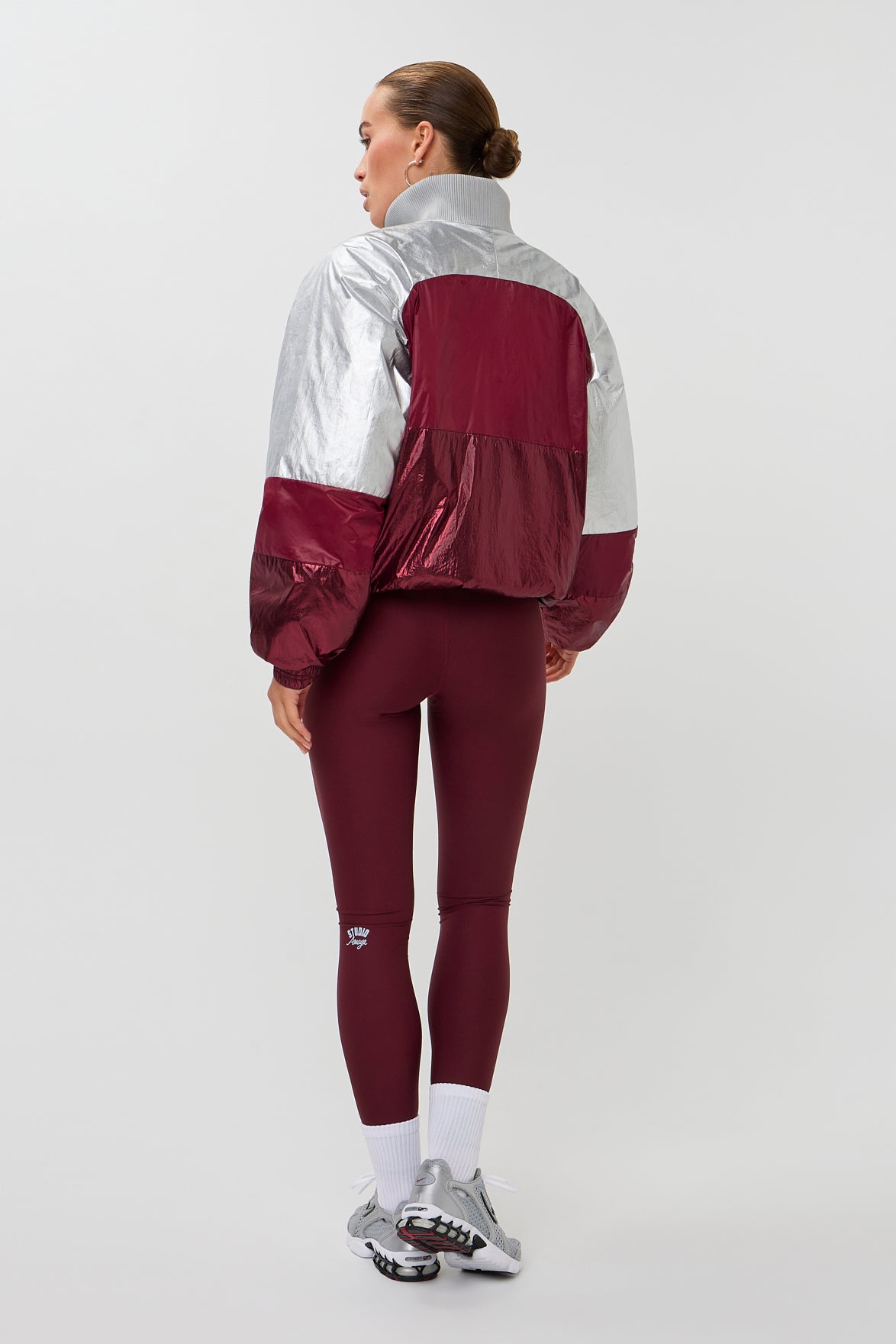 Hold Jacket | Bordeaux | Studio Amaya