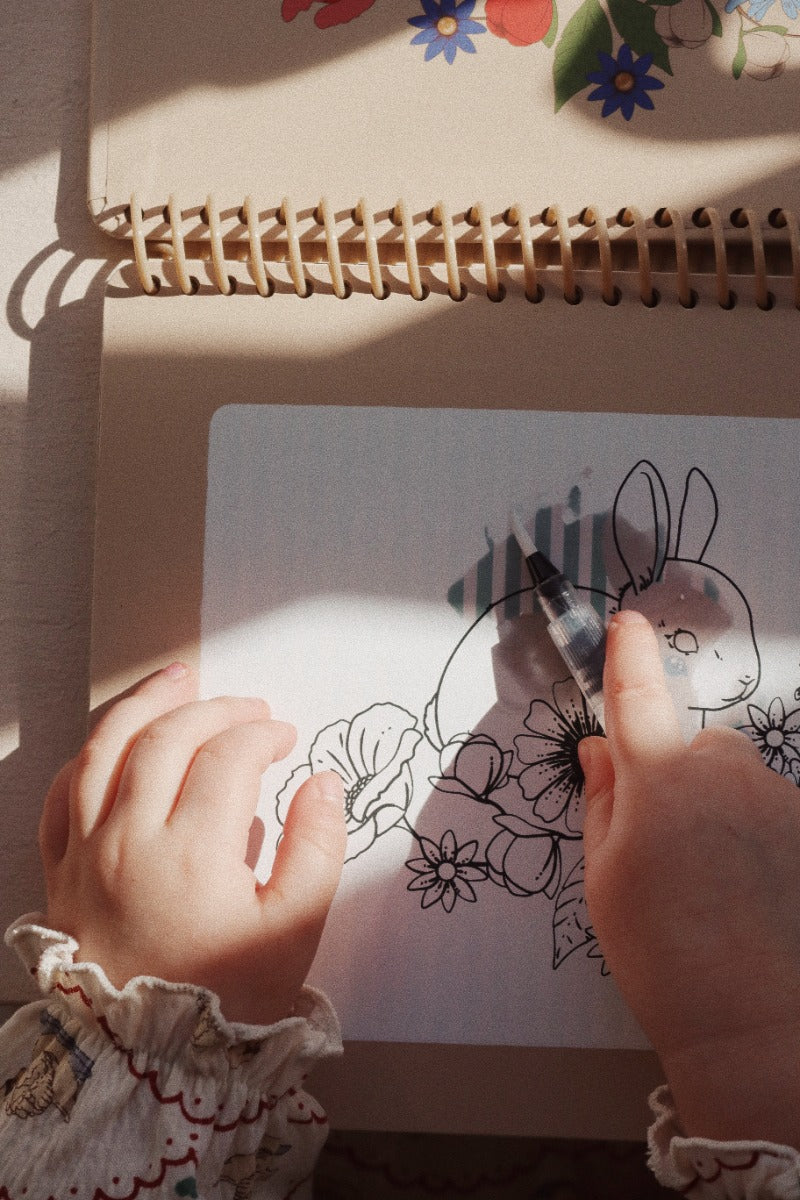 Magic water book | Konges Slojd