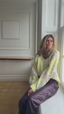 Sweater Fluffy flower | Studio Poespas