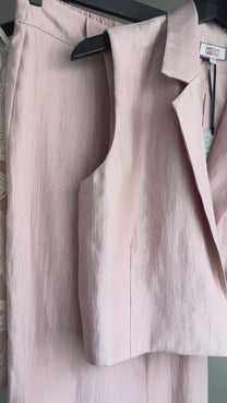 PRE-ORDER: L'essentiel | Blush | Studio Poespas