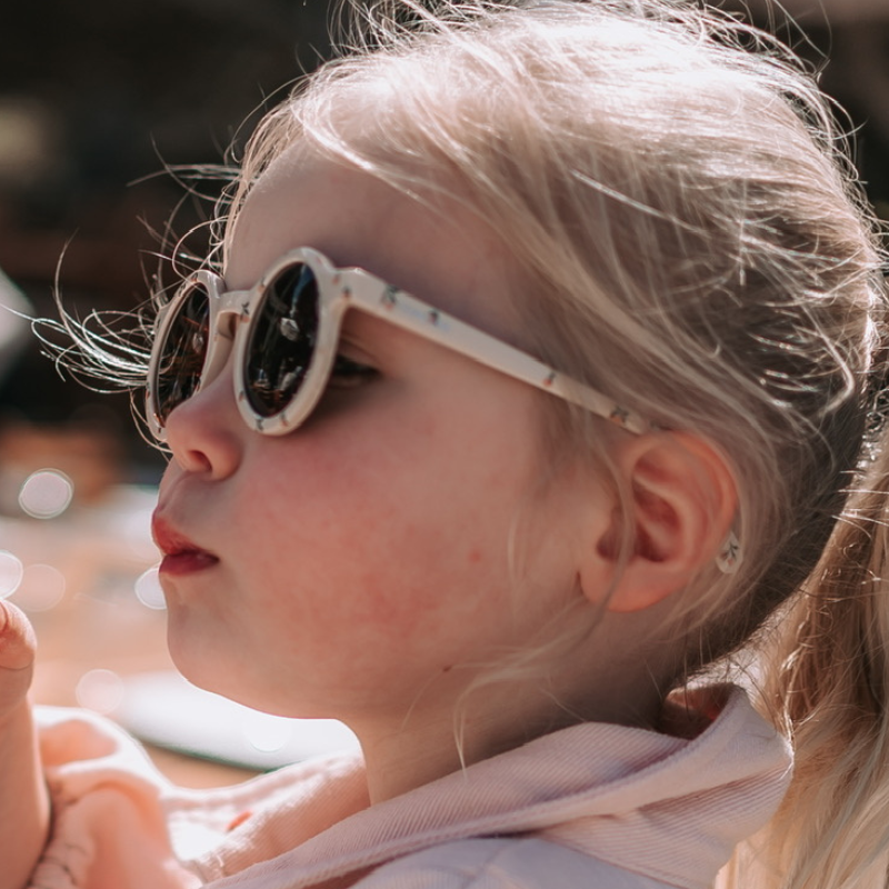 Zonnebril Darla | Peach/sea shell | 4-10 jaar | Liewood