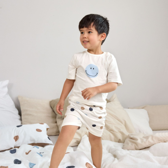 Kinder pyjama kort | Smile milky | Lässig