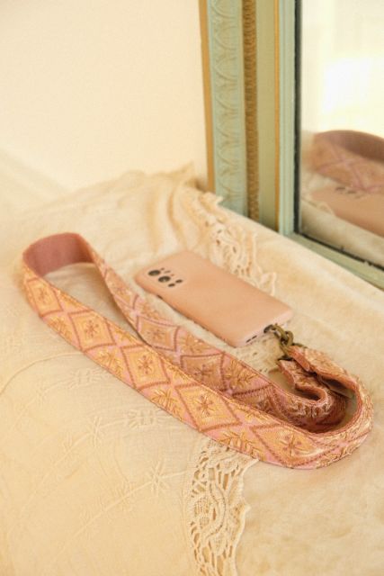 Phone/bag/camera strap | La N'atelier | Tinkerbell pink