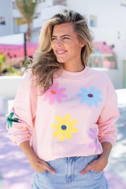 Sweater flowers | Lichtroze
